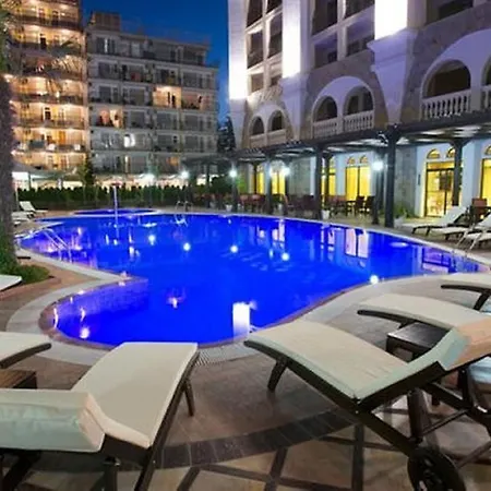 Single In Babylon Apartament