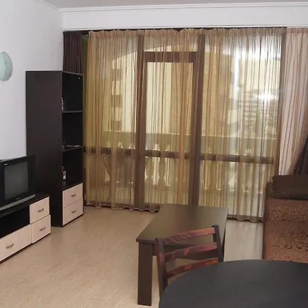 Single In Babylon Apartament *